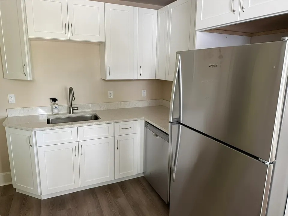 1820 Quechee Main St