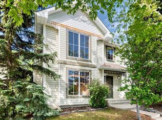 105 NE Tuscany Way NW, Calgary, AB T3L2A4