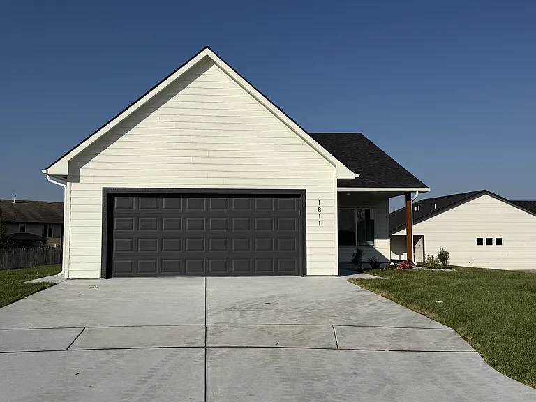 1811 E Liam Ct — Photo 8