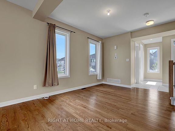 5th image of 218 Conservancy Dr