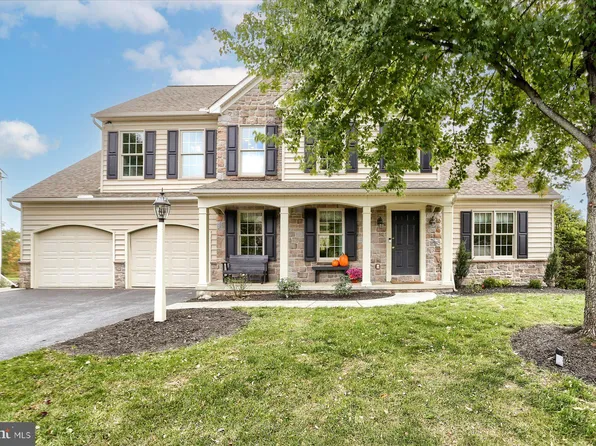 2045 Harvest Dr, Mechanicsburg, PA 17055