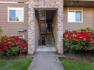 18930 Bothell Everett Hwy UNIT V200, Bothell, WA 98012