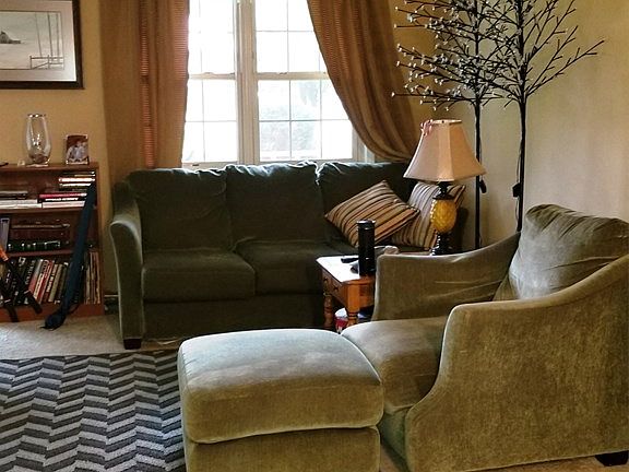 2nd image of 280 Durant St