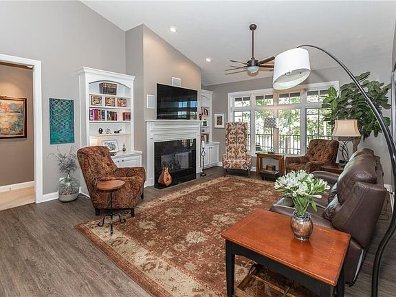 4th image of 10706 Eldorado Cir