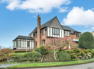 4250 W Montfort Pl, Seattle, WA 98199