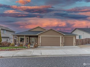 1486 Copper Loop, East Wenatchee, WA 98802