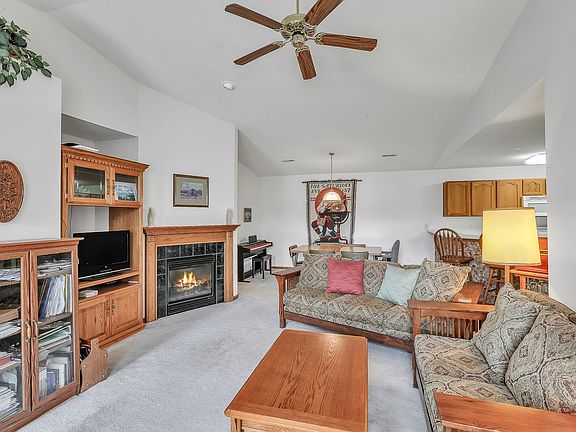 4th image of 9513 Elm Ln