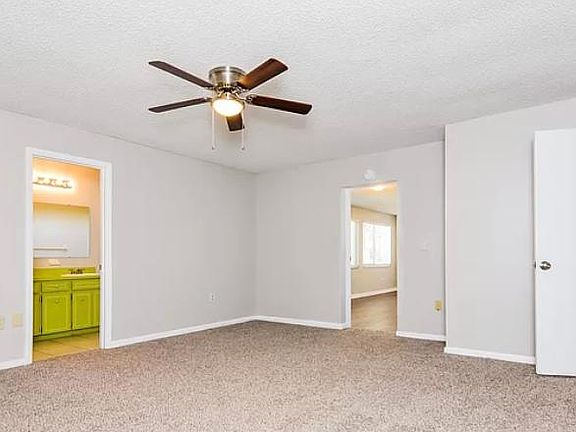 3rd image of 44122 Hallam Hill Ln