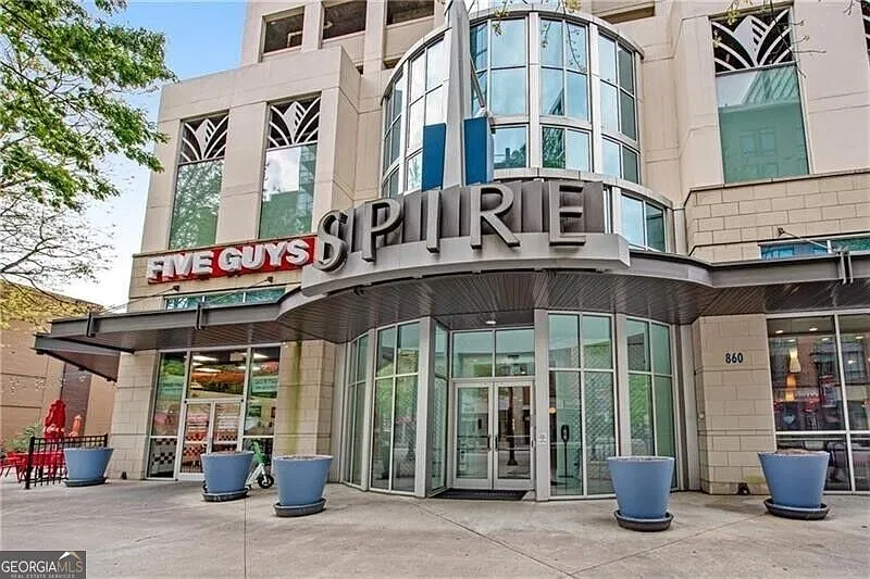1 bed, 1.5 bath, 606 sqft, $1,850 — Photo 3