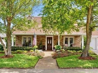 5409 Cocos Plumosas Dr, Kenner, LA 70065
