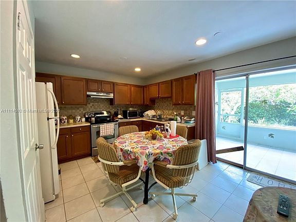 3rd image of 3690 NW 80th Ave