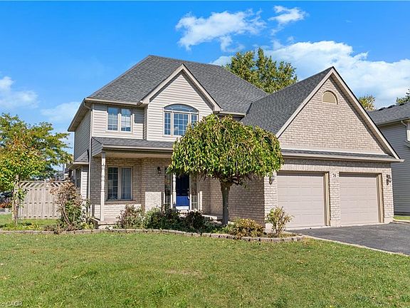 2nd image of 76 Rochelle Cres N