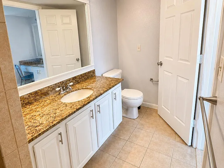 281 SW Palm Dr #106 — Photo 8