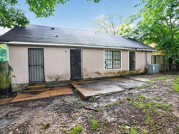 4th image of 3280 Ridgemont Rd
