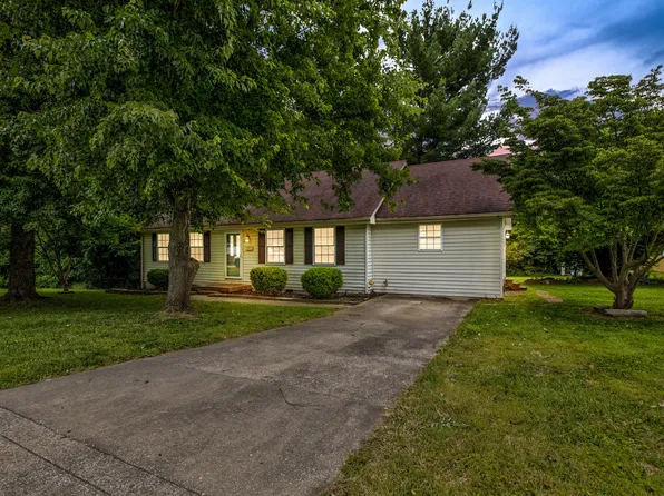 211 Rogers Ave, Mount Sterling, KY 40353