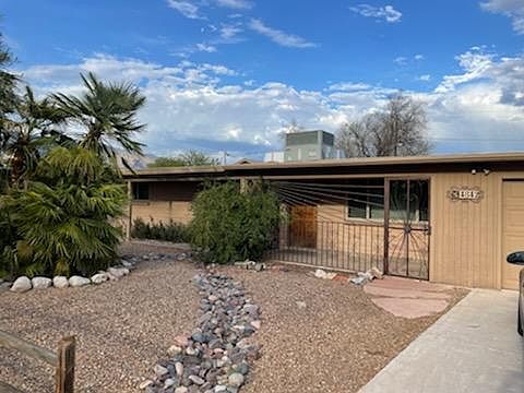 1st image of 4842 N Fontana Ave