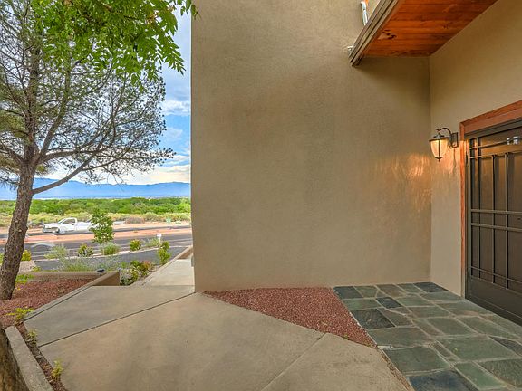 2nd image of 1011 Atrisco Dr NW