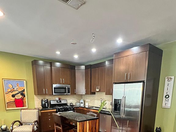 5th image of 1620 N Rockwell St APT 2