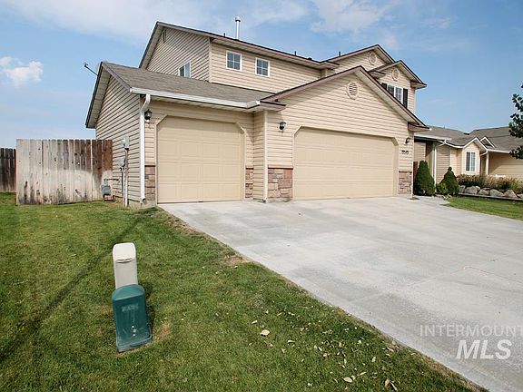 2nd image of 19545 Portsmouth Dr