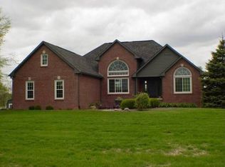 3330 S Southway Dr, New Palestine, IN 46163