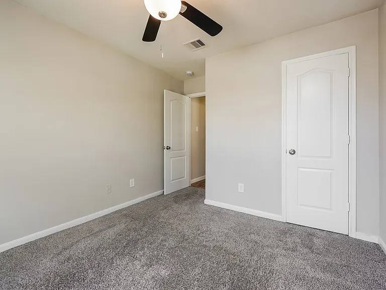 29327 Legends Green Dr — Photo 12
