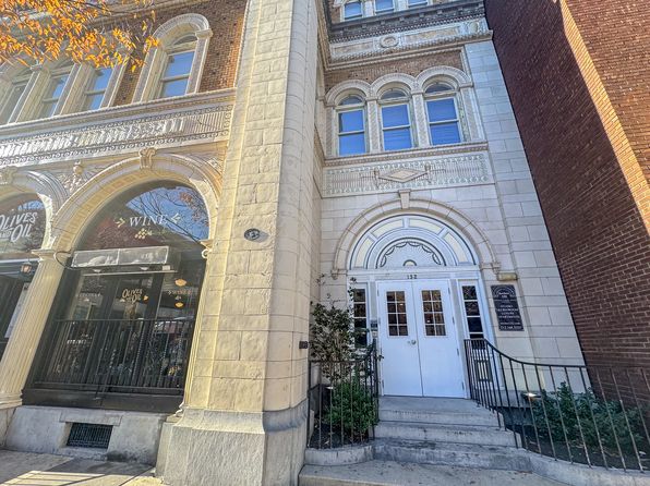 133 Temple St #204