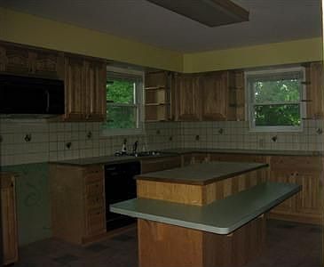 5th image of 8078 Preblewood Dr