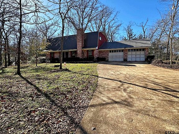 3rd image of 10671 Shadow Wood Cir