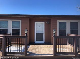 10159 Silver Lake Rd, Linden, MI 48451