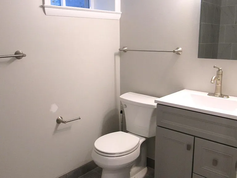 2142 N Stafford St #1 — Photo 24