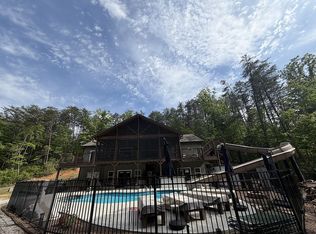 243 Singing Tree Ln, Cleveland, GA 30528