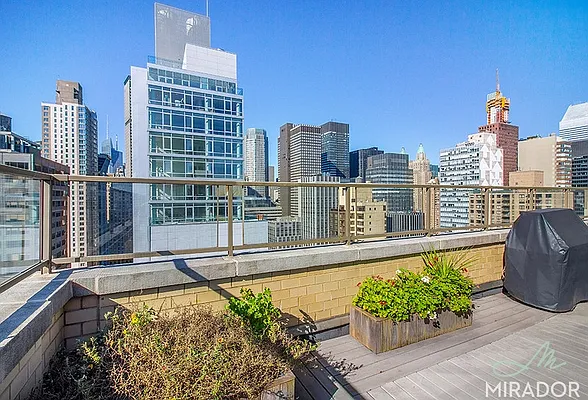 Rented by Mirador Real Estate | media 25