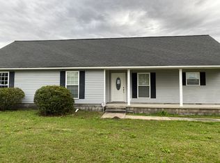 122 Baymeadows Cir, Fitzgerald, GA 31750