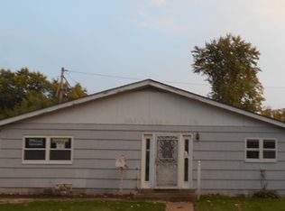 625 Santa Fe Ave, Carpentersville, IL 60110