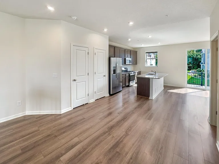 6964 Huckleberry Dr — Photo 6