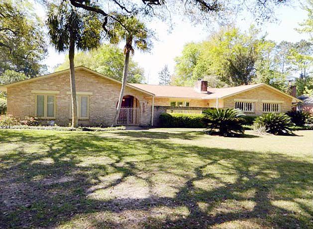 1st image of 2329 Clare Dr