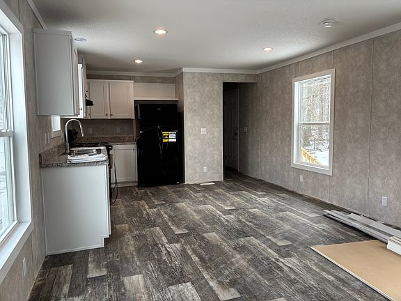3rd image of 87 Fiddlers Ln #77