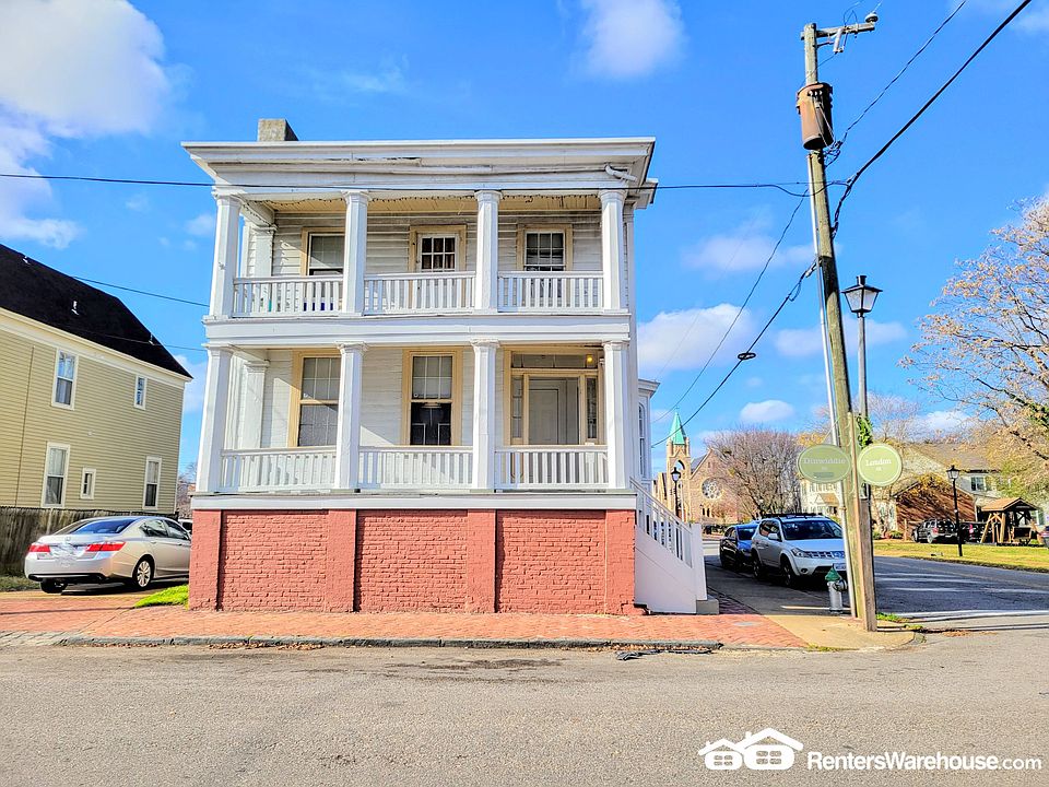 1st image of 430 Dinwiddie St #1