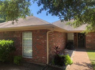 14208 Chisolm Dr, Woodway, TX 76712
