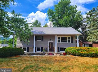 2505 Cranbrook Dr, York, PA 17402