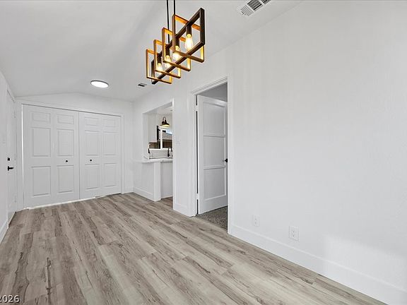 5th image of 1213 New Mexico St