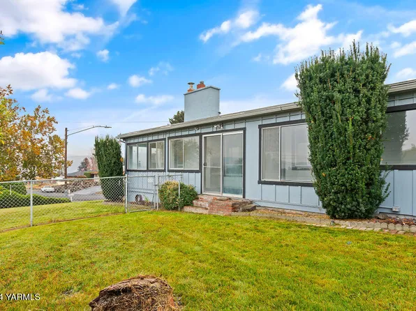 1101 W Naches Ave, Selah, WA 98942