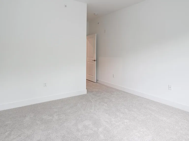 71 Veterans Way — Photo 21