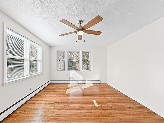 3rd image of 709 Morgan Ave Floor 1