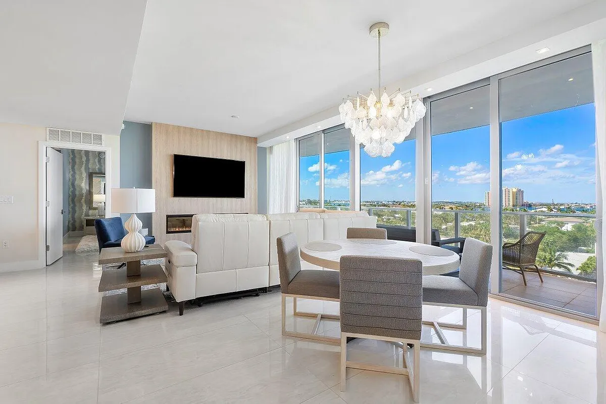 Building Photo - 3100 N Ocean Dr #606