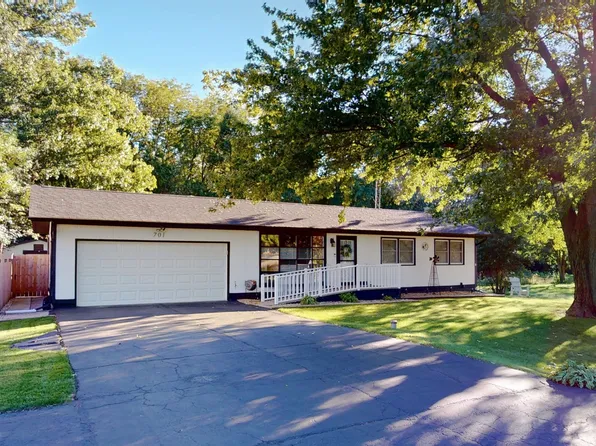 42W701 Star Ln, Sugar Grove, IL 60554