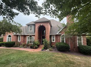 5101 S Bellhurst Ct, Springfield, MO 65804