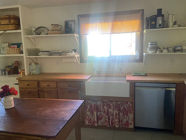 1843 S Regent Ave — Photo 7