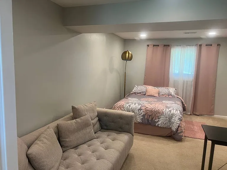 325 Rockhurst Rd — Photo 10