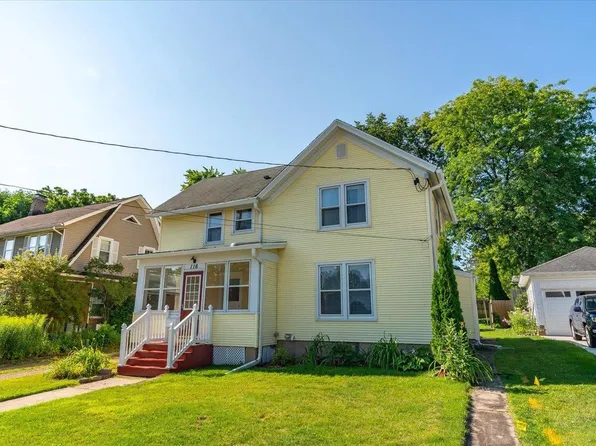 116 Washington Street, Oregon, WI 53575